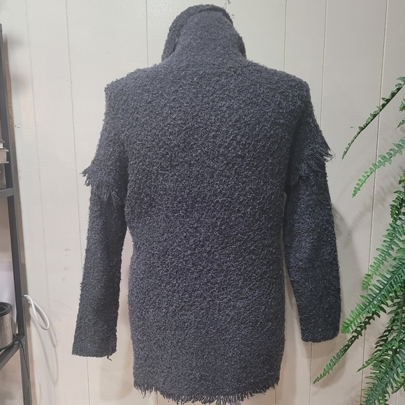 American Eagle Outfitters Gray Fluffy Turtleneck Long Sleeve Distressed Sz XL - Picture 4 of 10